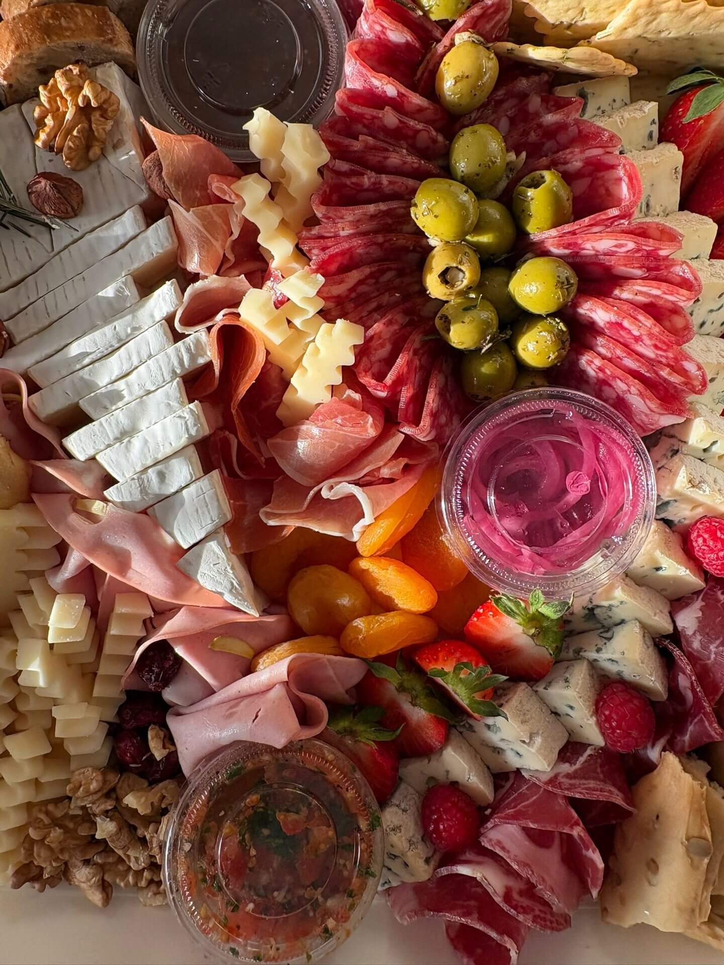 Grande planche charcuterie et fromage pour une réception