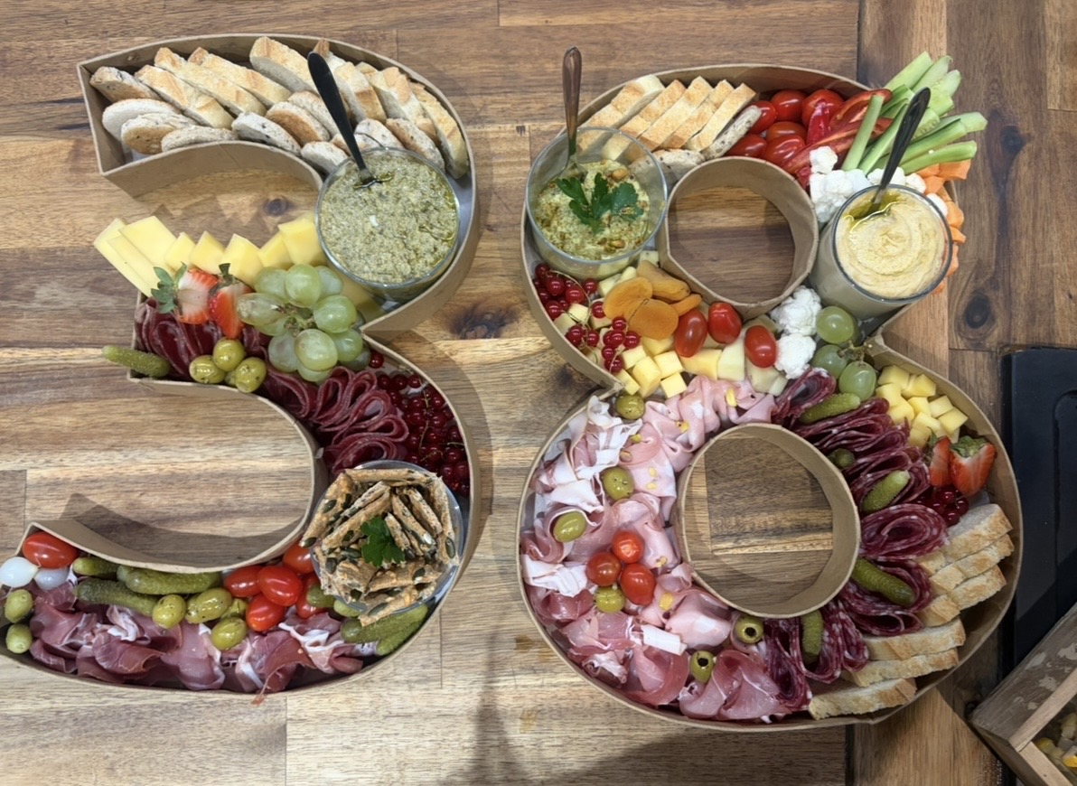 Plateaux de fromages et charcuterie